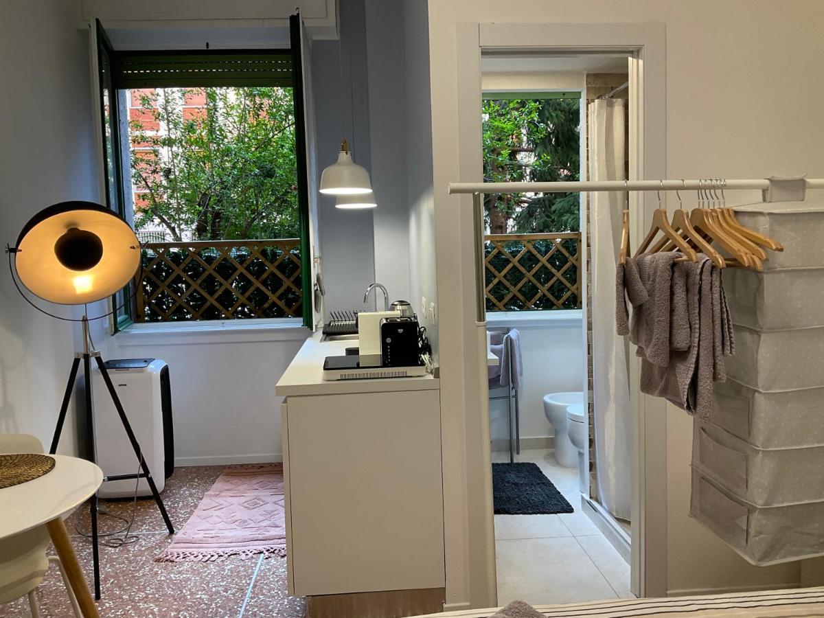 Studio 25 Apartment - Near Metro M3 Milan Extérieur photo